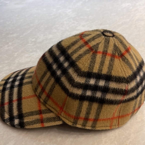 Authentic wool Burberry check baseball cap. Like new condition. - Picture 4 of 11